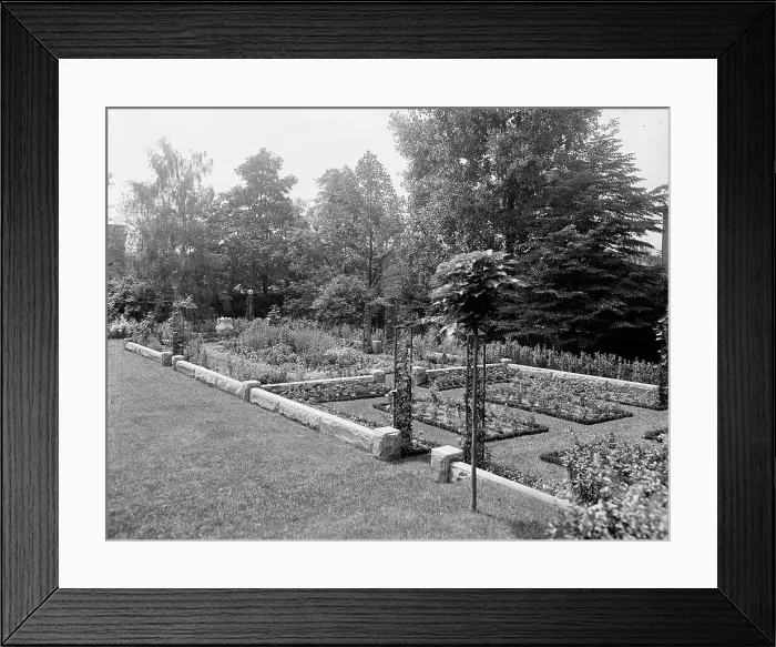 Framed Print : Residence of Mrs. Franklin H. Walker, garden, Detroit, Mich. between 1905 and 1915. Creator: Unknown Framed Print : Residence of Mrs. Franklin H. Walker, garden, Detroit, Mich. between 1905 and 1915. Creator: Unknown