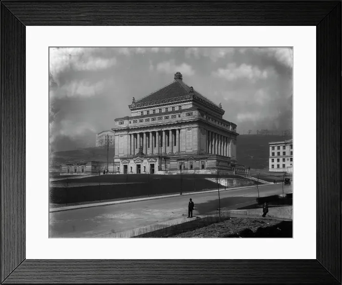 Framed Print : Allegheny Co. [County] Soldiers Memorial, Pittsburgh, Pa. between 1910 and 1920. Creator: Unknown