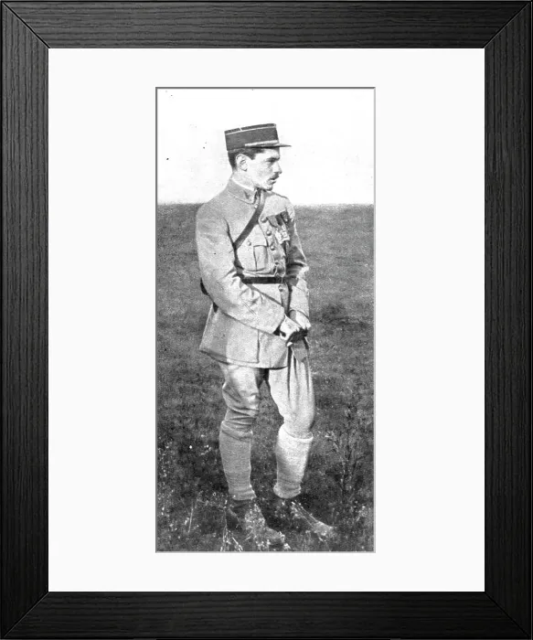 Framed Print : Des Braves; Le sous-lieutenant Chaput, 1916. Creator: Unknown Framed Print : Des Braves; Le sous-lieutenant Chaput, 1916. Creator: Unknown