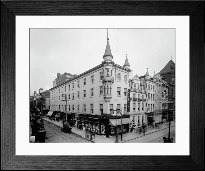 Framed Print : Philadelphia, Pa. Green's Hotel, between 1900 and 1920. Creator: Unknown Framed Print : Philadelphia, Pa. Green's Hotel, between 1900 and 1920. Creator: Unknown