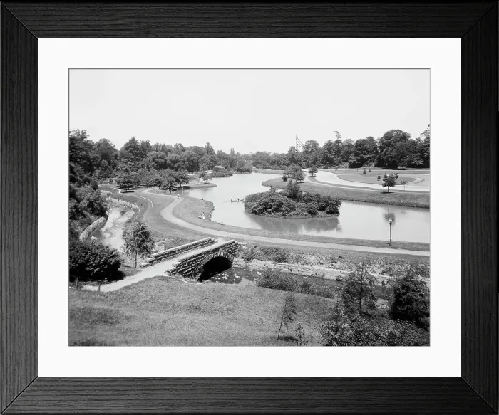 Framed Print : Lake and Boulevard, Rockefeller Park, Cleveland, O[hio], between 1900 and 1920. Creator: Unknown