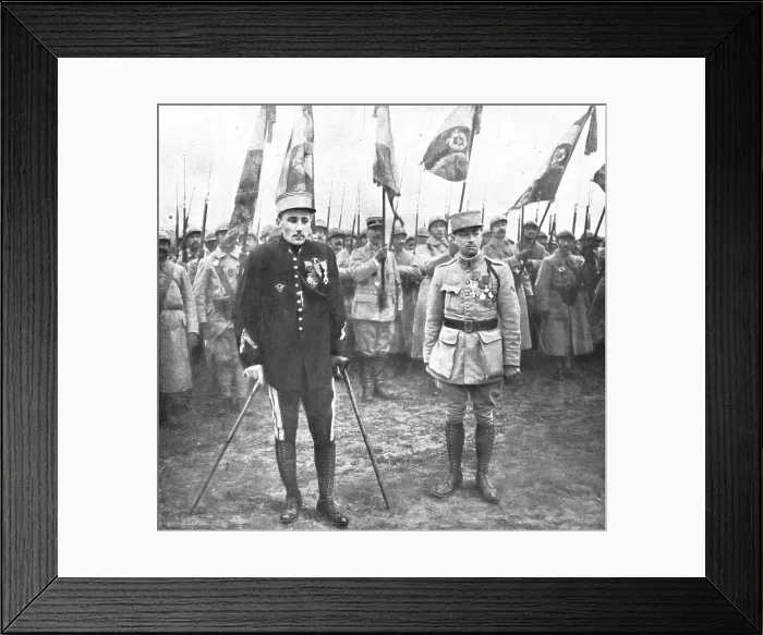 Framed Print : Combat Aerien; Au Nom De Guynemer…..'; Le capitaine Heurteaux, convalescent... 1917. Creator: Unknown. Combat Aerien; Au Nom De Guynemer…..'; Le capitaine Heurteaux, convalescent... 1917. Creator: Unknown Framed Print : Combat Aerien; Au Nom De Guynemer…..'; Le capitaine Heurteaux, convalescent... 1917. Creator: Unknown. Combat Aerien; Au Nom De Guynemer…..'; Le capitaine Heurteaux, convalescent... 1917. Creator: Unknown