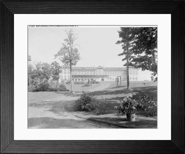 Framed Print : West approach, Hotel Champlain, Bluff Point, N.Y. between 1900 and 1920. Creator: Unknown Framed Print : West approach, Hotel Champlain, Bluff Point, N.Y. between 1900 and 1920. Creator: Unknown
