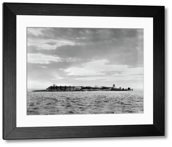 Framed Print : Fort Ripraps, Fortress Monroe, Va. between 1900 and 1920. Creator: Unknown Framed Print : Fort Ripraps, Fortress Monroe, Va. between 1900 and 1920. Creator: Unknown
