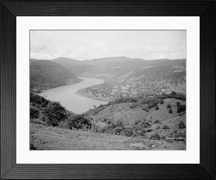 Framed Print : Hinton, W. Va. from west, between 1900 and 1920. Creator: Unknown Framed Print : Hinton, W. Va. from west, between 1900 and 1920. Creator: Unknown