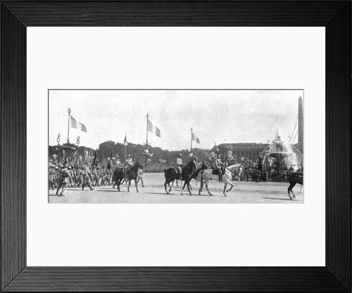 Framed Print : Le jour de gloire; le defile triomphal place de la Concorde: le 5e corps d'armee (Orleans)... 1919 Creator: Unknown Framed Print : Le jour de gloire; le defile triomphal place de la Concorde: le 5e corps d'armee (Orleans)... 1919 Creator: Unknown