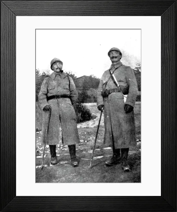 Framed Print : La victoire de Douaumont; le lieutenant-colonel Regnier ( a droite ), commandant le... 1916. Creator: Unknown Framed Print : La victoire de Douaumont; le lieutenant-colonel Regnier ( a droite ), commandant le... 1916. Creator: Unknown