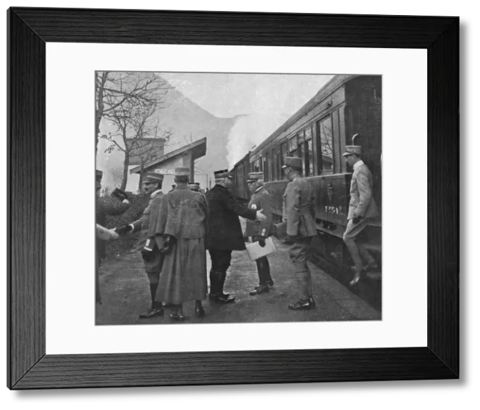 Framed Print : L'entrevue des generaux Cadorna, Joffre et de Castelnau a Saint-Michel-de-Maurienne; le... 1916. Creator: Unknown Framed Print : L'entrevue des generaux Cadorna, Joffre et de Castelnau a Saint-Michel-de-Maurienne; le... 1916. Creator: Unknown