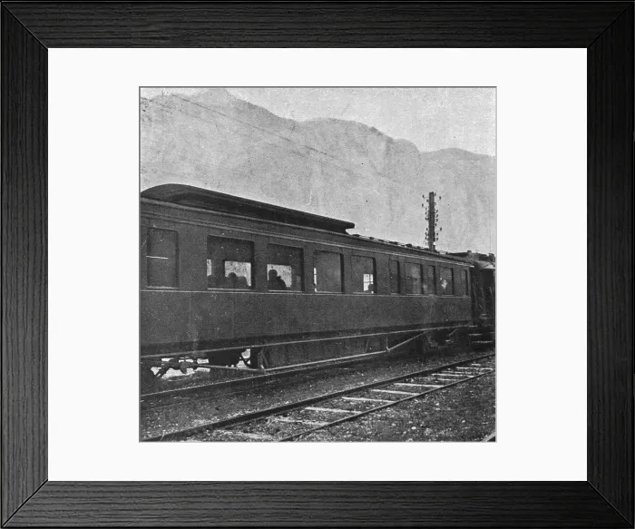 Framed Print : L'entrevue des generaux Cadorna, Joffre et de Castelnau a Saint-Michel-de-Maurienne; le... 1916. Creator: Unknown Framed Print : L'entrevue des generaux Cadorna, Joffre et de Castelnau a Saint-Michel-de-Maurienne; le... 1916. Creator: Unknown