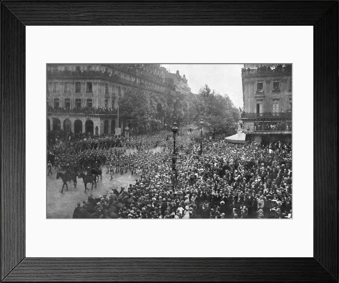 Framed Print : Le 14 juillet 1916 a Paris: L'armee et la Foule, Place de l'Opera, 1916. Creator: Jean Clair-Guyot Framed Print : Le 14 juillet 1916 a Paris: L'armee et la Foule, Place de l'Opera, 1916. Creator: Jean Clair-Guyot