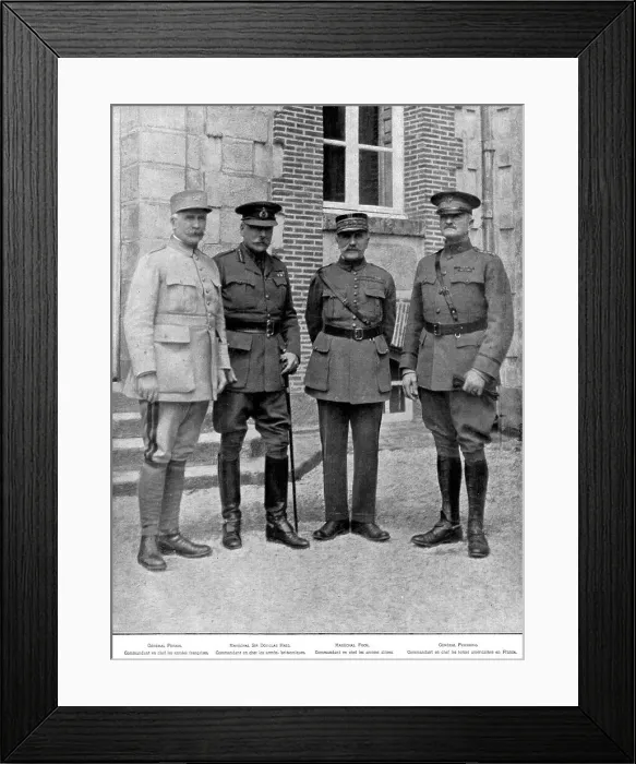 Framed Print : Les Grands Chefs Allies; les quatre commandants en chef, a l'issue d'une reunion au... 1918. Creator: Unknown Framed Print : Les Grands Chefs Allies; les quatre commandants en chef, a l'issue d'une reunion au... 1918. Creator: Unknown