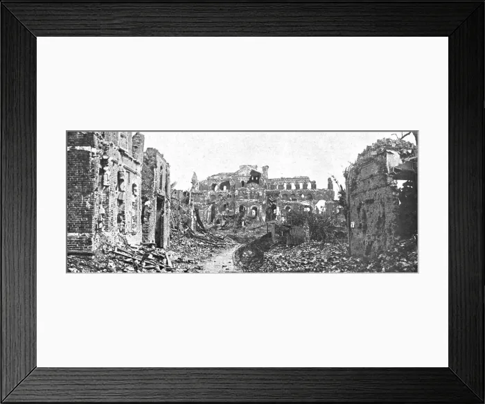 Framed Print : Les Britanniques au Nord de la Somme... 1918. Creator: Unknown Framed Print : Les Britanniques au Nord de la Somme... 1918. Creator: Unknown