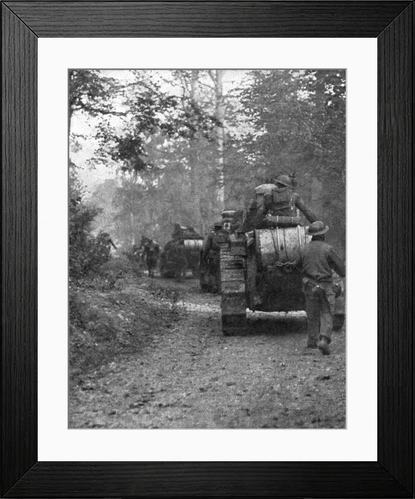 Framed Print : En Argonne; Le depart des chars d'assaut americain pour l'attaque dans la foret, 1918. Creator: Unknown Framed Print : En Argonne; Le depart des chars d'assaut americain pour l'attaque dans la foret, 1918. Creator: Unknown