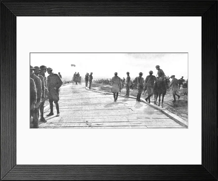 Framed Print : En Champagne; La route de Somme-Py a Souain, que l'ennemi avait sauter, refaite a l'aide... 1918. Creator: Unknown Framed Print : En Champagne; La route de Somme-Py a Souain, que l'ennemi avait sauter, refaite a l'aide... 1918. Creator: Unknown