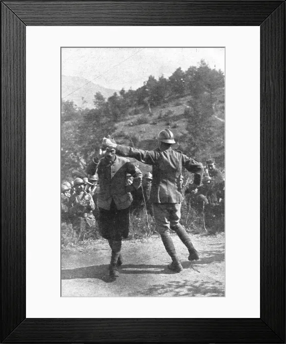 Framed Print : Sur le front d'orient; Soldats grecs celebrant par des danses la victoire franco-grec... 1918. Creator: Unknown Framed Print : Sur le front d'orient; Soldats grecs celebrant par des danses la victoire franco-grec... 1918. Creator: Unknown