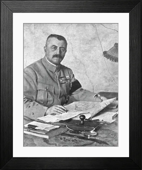 Framed Print : La rupture des lignes Bulgares; Le general Franchet d'Esperey, 1918. Creator: Unknown Framed Print : La rupture des lignes Bulgares; Le general Franchet d'Esperey, 1918. Creator: Unknown