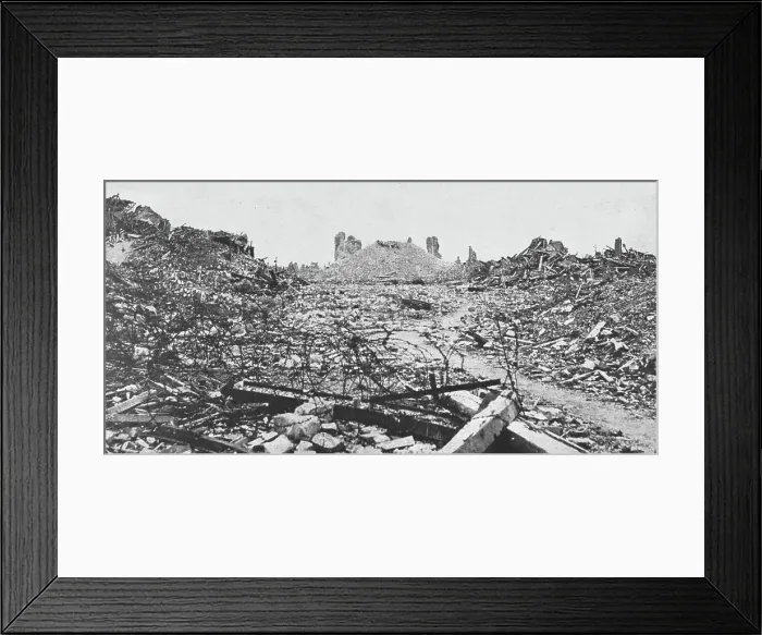 Framed Print : Ce qui fut Lens; Au fond, un amas de materiaux represente tout ce qui reste de l'eglise, 1918. Creator: Unknown Framed Print : Ce qui fut Lens; Au fond, un amas de materiaux represente tout ce qui reste de l'eglise, 1918. Creator: Unknown