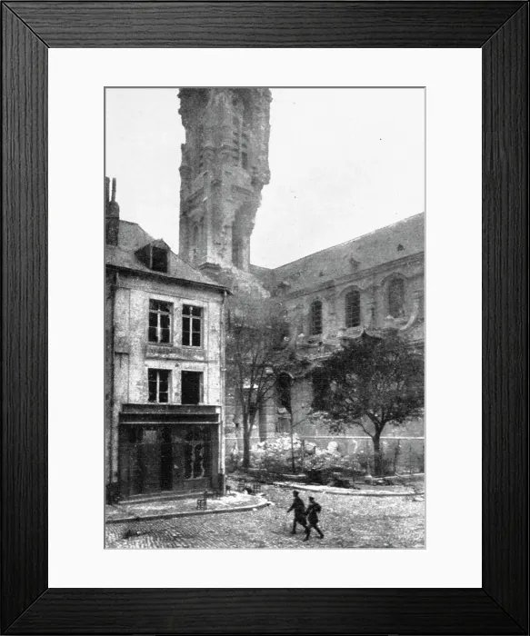 Framed Print : La Destruction de Cambrai; Cette destruction systematique de Cambrai... 1918. Creator: Unknown Framed Print : La Destruction de Cambrai; Cette destruction systematique de Cambrai... 1918. Creator: Unknown