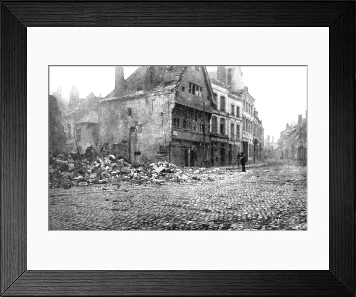 Framed Print : La Destruction de Cambrai; Cette destruction systematique de Cambrai... 1918. Creator: Unknown Framed Print : La Destruction de Cambrai; Cette destruction systematique de Cambrai... 1918. Creator: Unknown