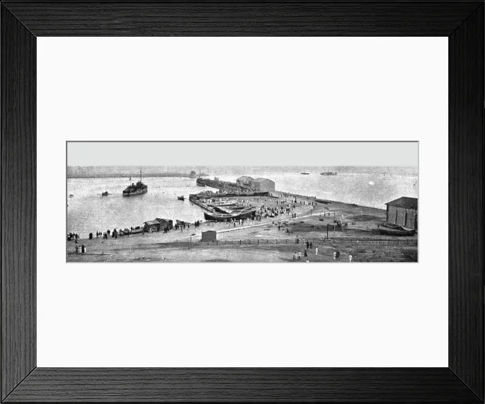 Framed Print : La Turquie Succombe; L'escadre franco-britannique a Beyrouth le 6 octobre 1918; a gauche... 1918. Creator: Guiregossian Framed Print : La Turquie Succombe; L'escadre franco-britannique a Beyrouth le 6 octobre 1918; a gauche... 1918. Creator: Guiregossian