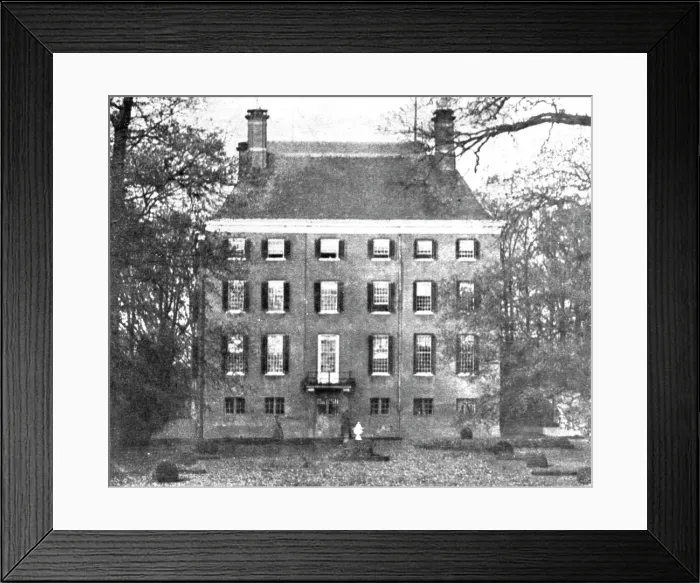 Framed Print : Le Kaiser en Fuite; Une aile du chateau d'Amerongen, refuge de ex-kaiser, 1918. Creator: Unknown Framed Print : Le Kaiser en Fuite; Une aile du chateau d'Amerongen, refuge de ex-kaiser, 1918. Creator: Unknown