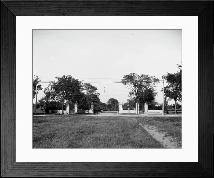 Framed Print : Entrance to Detroit, Woodward Avenue and E. Boston Boulevard, Detroit, Michigan, c1900- 1910. Creator: William H. Jackson Framed Print : Entrance to Detroit, Woodward Avenue and E. Boston Boulevard, Detroit, Michigan, c1900- 1910. Creator: William H. Jackson