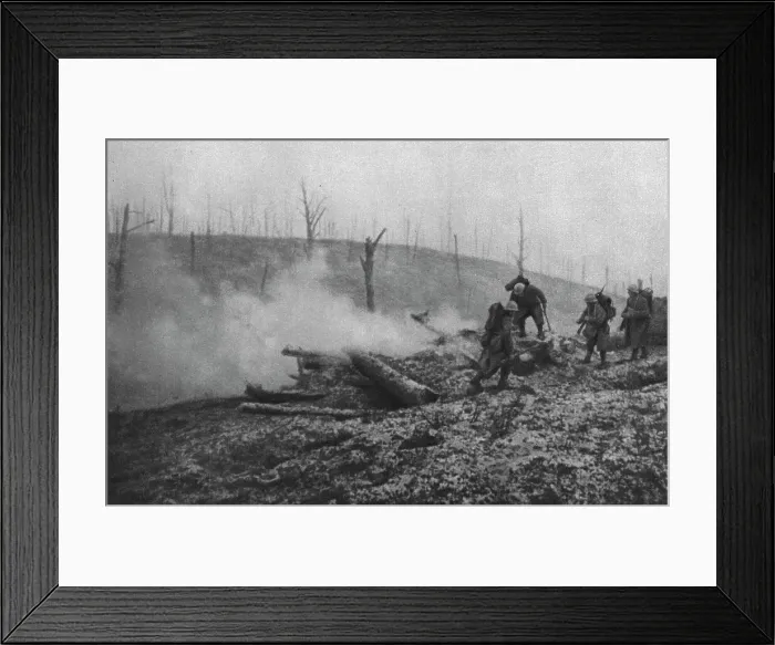 Framed Print : Les Vainqueurs; Dans le Fond-du-loup: nettoyage des abris souterrains de l'ennemi, au moyen de gren Creator: Unknown Framed Print : Les Vainqueurs; Dans le Fond-du-loup: nettoyage des abris souterrains de l'ennemi, au moyen de gren Creator: Unknown