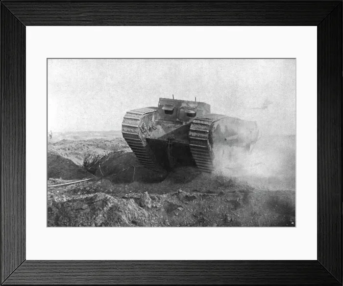 Framed Print : Au Combat; Un tank en action: sa tourelle gauche est armee d'un petit canon marine a tir rapide, 1 Creator: Unknown Framed Print : Au Combat; Un tank en action: sa tourelle gauche est armee d'un petit canon marine a tir rapide, 1 Creator: Unknown
