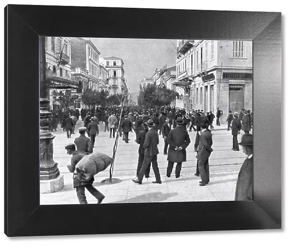 La journee du 1 decembre 1916, A Athenes; Les premieres manifestations de la foule sur la place de Creator: Unknown