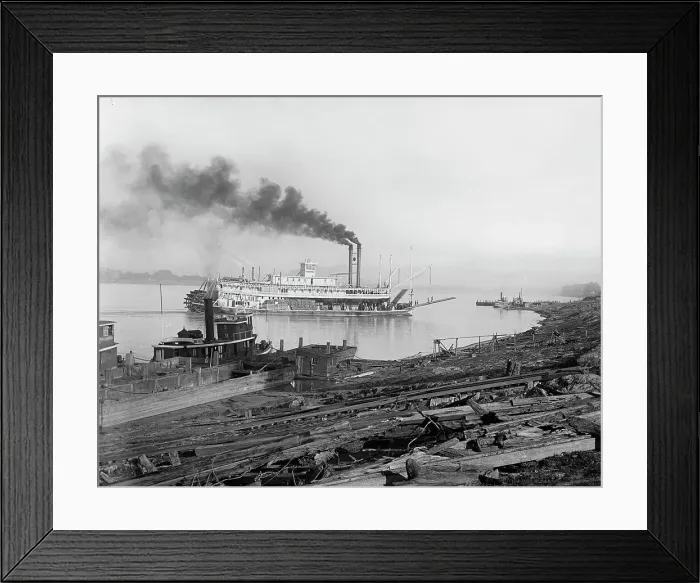 Framed Print : The Levee, Baton Rouge, La. c.between 1910 and 1920. Creator: Unknown Framed Print : The Levee, Baton Rouge, La. c.between 1910 and 1920. Creator: Unknown