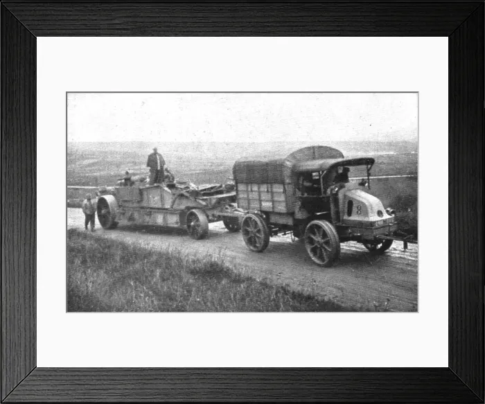 Framed Print : Au Volant; Tracteurs d'une piece de 240: voiture-affut et voiture-piece, 1918. Creator: Unknown Framed Print : Au Volant; Tracteurs d'une piece de 240: voiture-affut et voiture-piece, 1918. Creator: Unknown