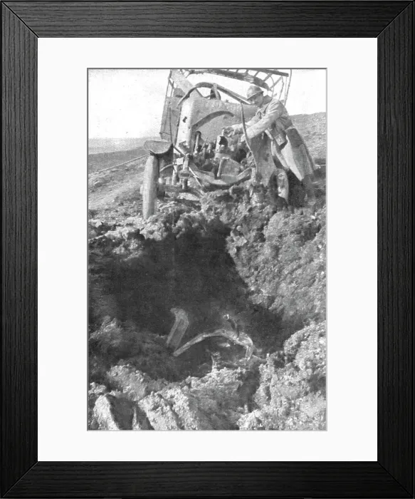 Framed Print : Au Volant; Camion demoli, pres de Verdun, par un obus de 210: le radiateur detache est... 1916. Creator: Unknown Framed Print : Au Volant; Camion demoli, pres de Verdun, par un obus de 210: le radiateur detache est... 1916. Creator: Unknown