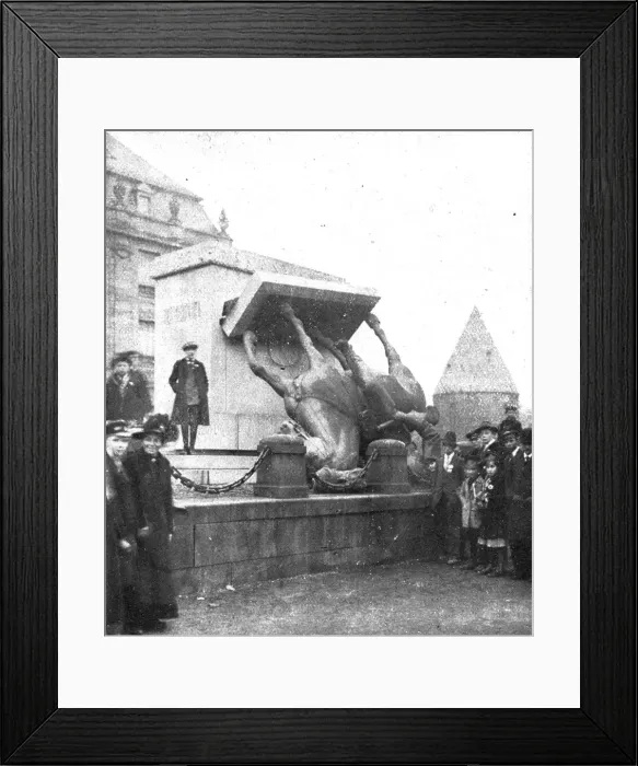 Framed Print : A Metz; L'empereur Frederic III, 1918. Creator: Unknown Framed Print : A Metz; L'empereur Frederic III, 1918. Creator: Unknown