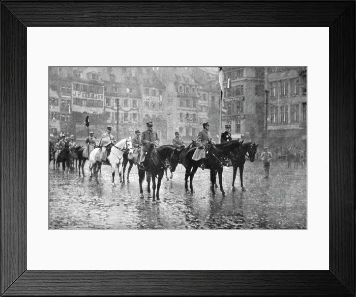 Framed Print : Petain et Foch a Strasbourg; Le 27 novembre: le marechal Foch, a cheval, entre les... 1918. Creator: Unknown Framed Print : Petain et Foch a Strasbourg; Le 27 novembre: le marechal Foch, a cheval, entre les... 1918. Creator: Unknown