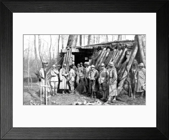 Framed Print : Dans la Bataille; Le poste du commandant du bataillon qui contre-attaqua, le 30 mars... 1918. Creator: Unknown Framed Print : Dans la Bataille; Le poste du commandant du bataillon qui contre-attaqua, le 30 mars... 1918. Creator: Unknown