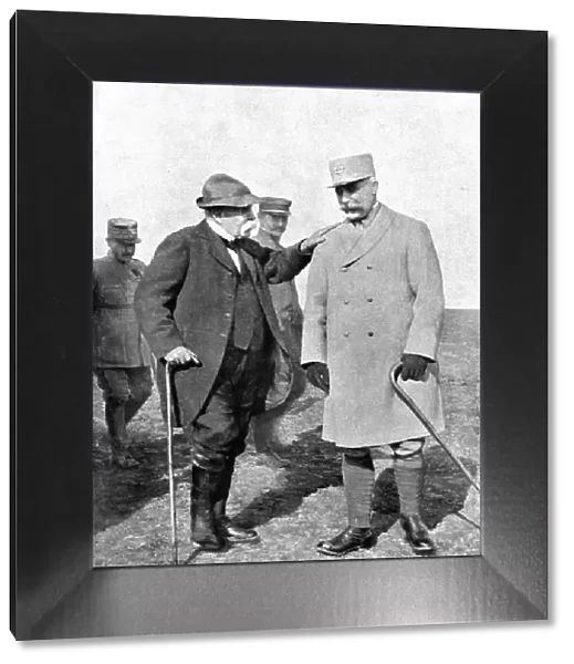 Ceux qui croient au 'dernier quart d'heure'; M. Clemenceau et le general Petain, 1918. Creator: Unknown. Ceux qui croient au 'dernier quart d'heure'; M. Clemenceau et le general Petain, 1918. Creator: Unknown