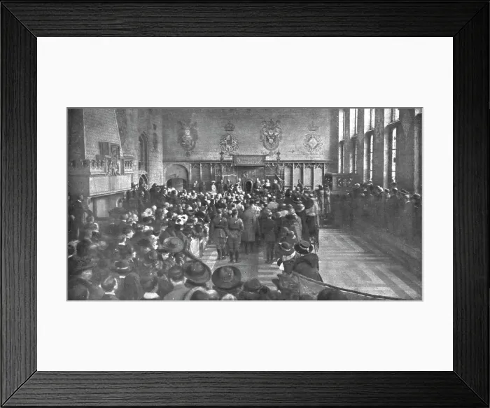 Framed Print : En Belgique delivree; La reception des souverains belges, le 12 novembre 1918. a l'hotel... 1918. Creator: Unknown Framed Print : En Belgique delivree; La reception des souverains belges, le 12 novembre 1918. a l'hotel... 1918. Creator: Unknown