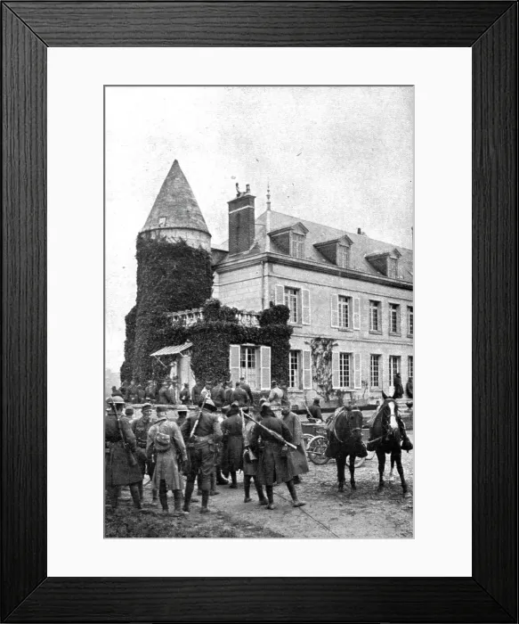 Framed Print : L amalgame franco-americain'; Le poste de commandement d'une brigade americaine... 1918. Creator: Unknown. L amalgame franco-americain'; Le poste de commandement d'une brigade americaine... 1918. Creator: Unknown Framed Print : L amalgame franco-americain'; Le poste de commandement d'une brigade americaine... 1918. Creator: Unknown. L amalgame franco-americain'; Le poste de commandement d'une brigade americaine... 1918. Creator: Unknown