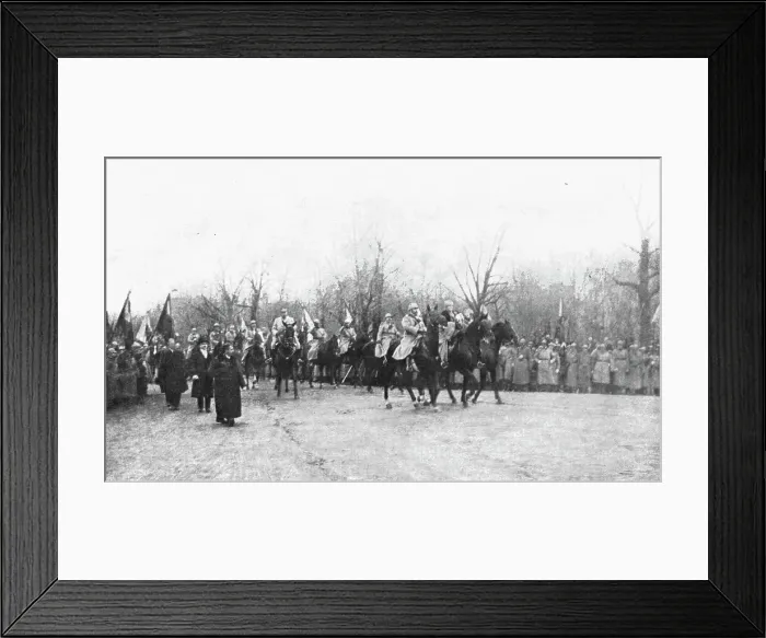 Framed Print : En Roumanie Liberee; Entrée solennelle a Bucarest, le 1er decembre 1918, de la famille... 1918. Creator: Unknown Framed Print : En Roumanie Liberee; Entrée solennelle a Bucarest, le 1er decembre 1918, de la famille... 1918. Creator: Unknown