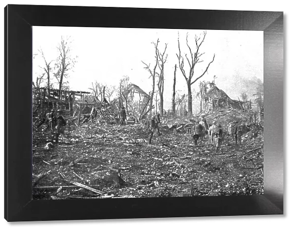 De la Picardie au Chemin des Dames; les troupes d'assaut americaines dans les ruines... 1918. Creator: Unknown