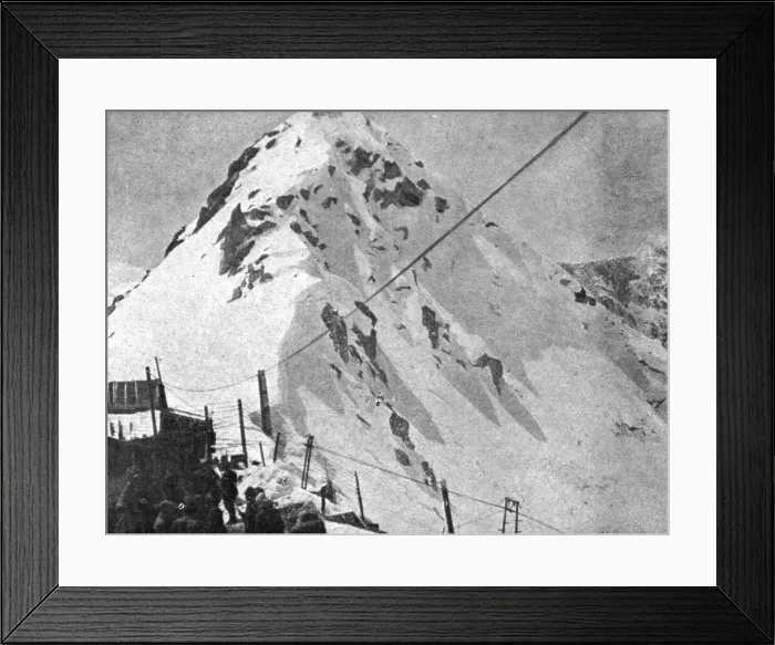 Framed Print : Sur le front Italien; L'arete de Montozzo, 1918. Creator: Unknown Framed Print : Sur le front Italien; L'arete de Montozzo, 1918. Creator: Unknown
