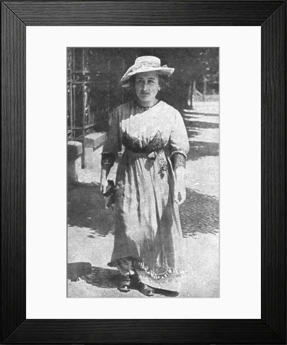 Framed Print : La Nouvelle Europe; les elections Allemandes; Rosa Luxembourg qui fut massacree par son... 1919. Creator: Unknown Framed Print : La Nouvelle Europe; les elections Allemandes; Rosa Luxembourg qui fut massacree par son... 1919. Creator: Unknown