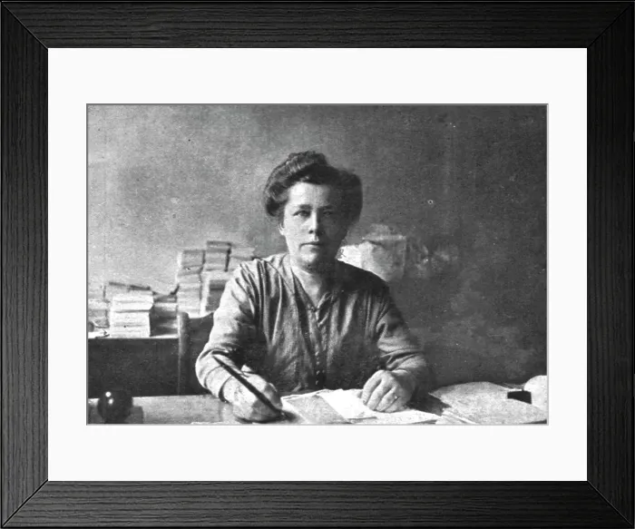Framed Print : La Nouvelle Europe; la constituante Allemande; Les femmes dans l'Assemblee... 1919. Creator: Unknown Framed Print : La Nouvelle Europe; la constituante Allemande; Les femmes dans l'Assemblee... 1919. Creator: Unknown