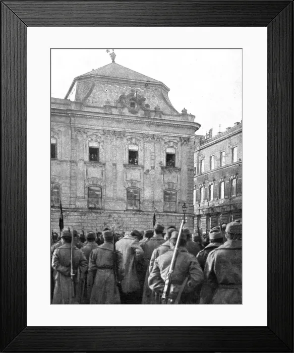 Framed Print : La Nouvelle Europe; le bolchevisme en Hongrie; une premiere tentative communiste a Budapest...1919 Creator: Unknown Framed Print : La Nouvelle Europe; le bolchevisme en Hongrie; une premiere tentative communiste a Budapest...1919 Creator: Unknown