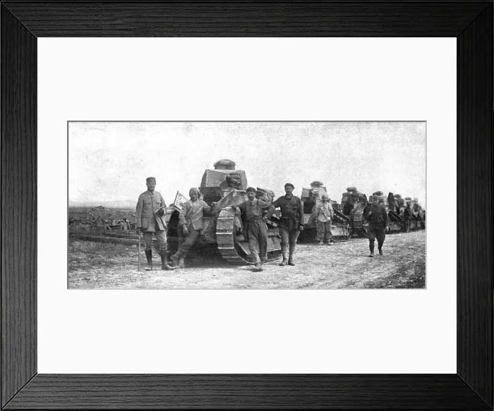 Framed Print : Notre Artillerie d'Assaut; La Replique de Foch: Au Sud-ouest de Soissons; un groupe de... 1918. Creator: Unknown Framed Print : Notre Artillerie d'Assaut; La Replique de Foch: Au Sud-ouest de Soissons; un groupe de... 1918. Creator: Unknown