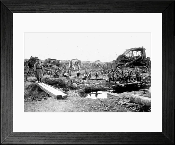 Framed Print : Du tardenois a la Picardie; en Picardie: le passage de l'Avre, entre Morisel et Moreuil, le 8 aout Creator: Unknown Framed Print : Du tardenois a la Picardie; en Picardie: le passage de l'Avre, entre Morisel et Moreuil, le 8 aout Creator: Unknown