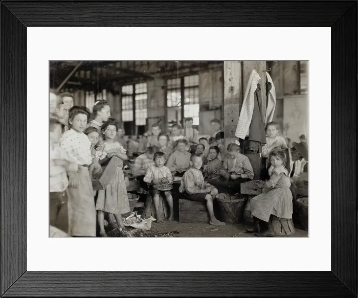 Framed Print : Baltimore, Maryland, 1909. Creator: Lewis Wickes Hine Framed Print : Baltimore, Maryland, 1909. Creator: Lewis Wickes Hine