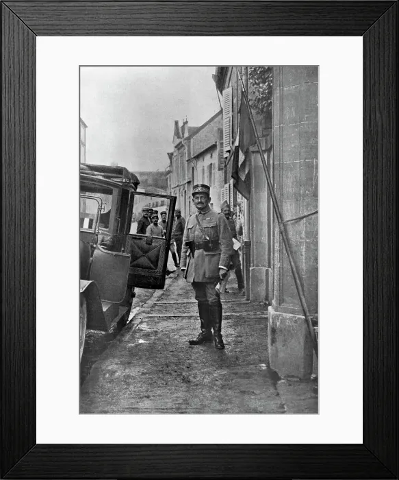 Framed Print : Le general Mangin; Ancien compagnon de Marchand dans la fameuse mission du Congo-Nil... 1916 Creator: Unknown Framed Print : Le general Mangin; Ancien compagnon de Marchand dans la fameuse mission du Congo-Nil... 1916 Creator: Unknown