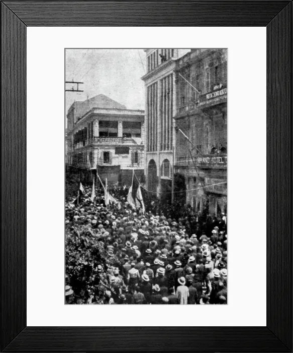 Framed Print : L'etat de siege a Salonique; Une manifestation, a Salonique, a la nouvelle de l'occupation... 1916 Creator: Unknown Framed Print : L'etat de siege a Salonique; Une manifestation, a Salonique, a la nouvelle de l'occupation... 1916 Creator: Unknown