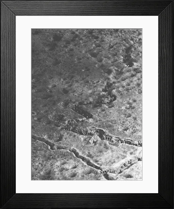 Framed Print : Devant Vermandovillers; La bataille vue d'un aeroplane a 200 metres de hauteur, 1916. Creator: Unknown Framed Print : Devant Vermandovillers; La bataille vue d'un aeroplane a 200 metres de hauteur, 1916. Creator: Unknown
